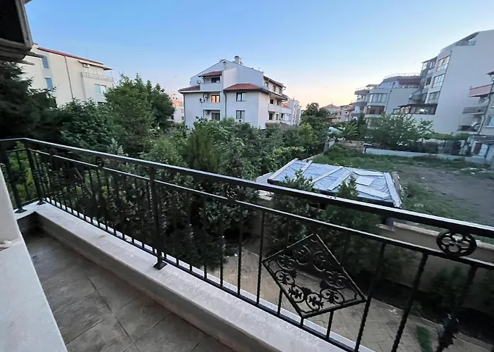 Vqra Sarafovo *